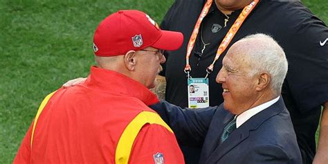 Eagles owner Jeffrey Lurie takes subtle shot at Super Bowl LVII ...