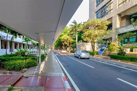 Chulalongkorn University Campus Sunset Stock Photos - Free & Royalty ...