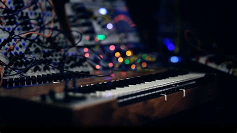 HD wallpaper: brown electronic keyboard, technology, Moog Synthesizer, music | Wallpaper Flare