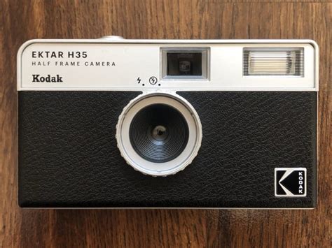 Kodak Ektar H35 Half Frame Camera Review: Out-Of-The-Box Fun | PetaPixel