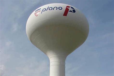 Plano council weighs rights of short-term rental owners against resident complaints | KERA News