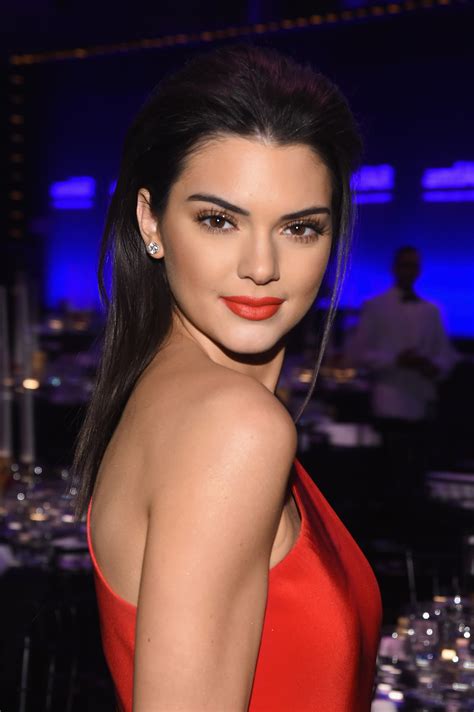 Kendall Jenner Photo Gallery 095d | Kendall Jenner Fans Site