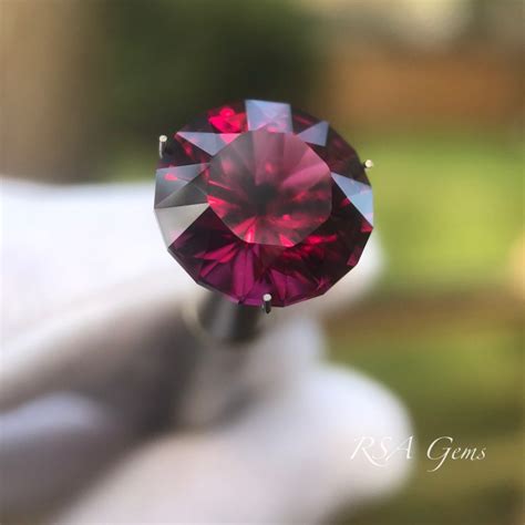 Pyrope Garnet Value, Price, and Jewelry Information - Gem Society