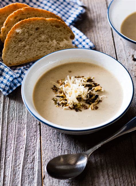 Slow Cooker Potato Leek and Cheese Soup - Whole Food Bellies