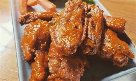 This Epic West Coast Wing Restaurant is Coming to Dallas And Houston - Texas is Life