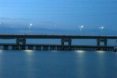 Montgomery Pictures: San Mateo Bridge - Night shooting