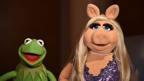 Kermit the Frog and Miss Piggy 'Terminate Romantic Relationship' - ABC News