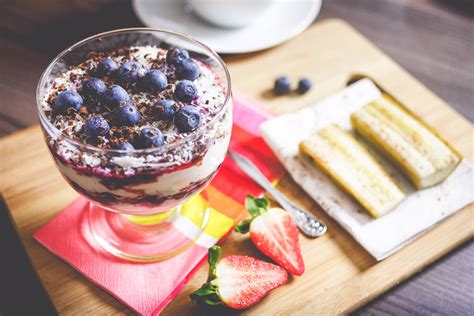 Healthy Morning Dessert: Blueberries Sundae Free Stock Photo | picjumbo