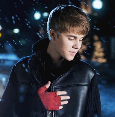 Justin Bieber- Mistletoe Official HD Video Download ~ Album HD Music Videos │ Free Online Portal ...