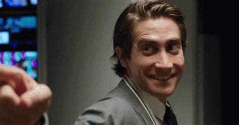 You Got It GIF - Pointing JakeGyllenhal Nightcrawler - Discover & Share ...