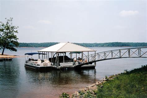 Aluminum Boat Docks – Buggs Island Dock Service