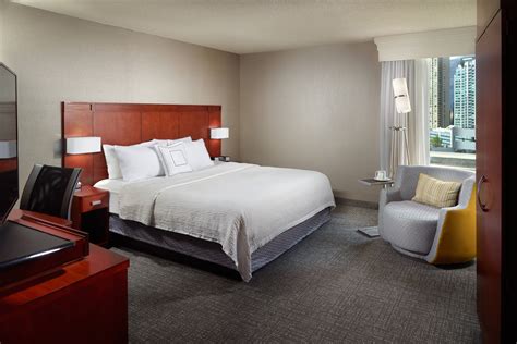 Guest Rooms Atlanta Buckhead | Courtyard Atlanta Buckhead