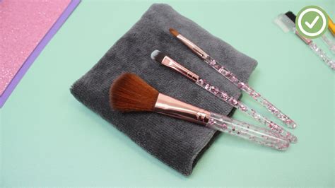 3 Ways to Clean Makeup Brushes with Alcohol - wikiHow