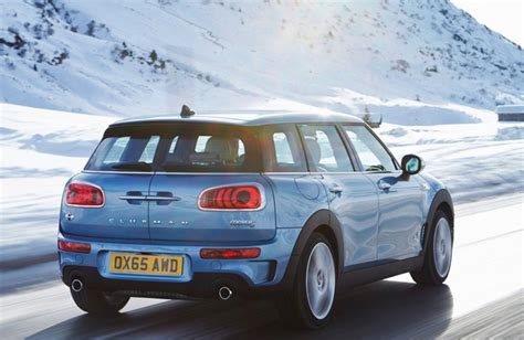 Mini mostra a Clubman ALL4, uma perua com valentia 4x4