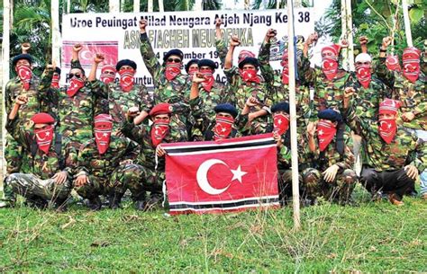 Asal Mula Munculnya Gerakan Aceh Merdeka (GAM) - Menulis Sejarah l ...