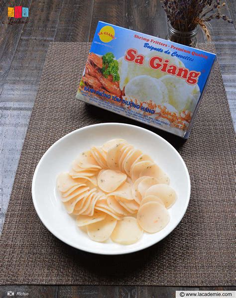 Banh Phong Tom Recipe - Vietnamese Prawn Crackers