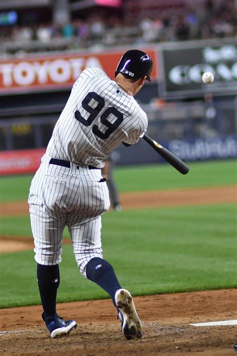 Yankees right fielder Aaron Judge hits his 20th home run - Gold Medal Impressions