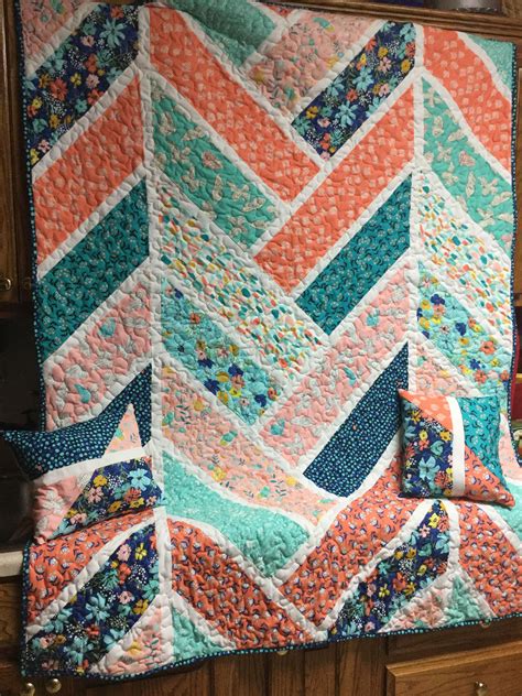 Broken herringbone quilt pattern, sample created for Among Friends ...