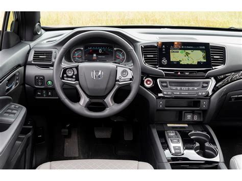 2019 Honda Passport: 110 Interior Photos | U.S. News