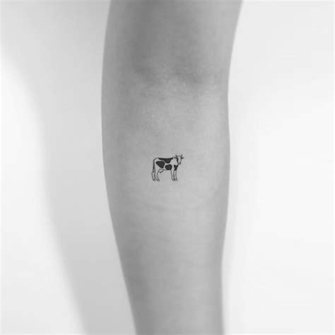 Aggregate 76+ small cow tattoo best - in.cdgdbentre