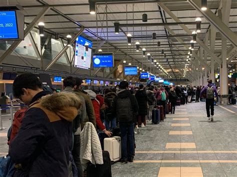 YVR: 'Unprecedented' number of cancelled flights and staff working to ...