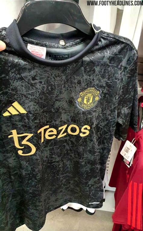 Man Utd's new kit with Madchester icons The Stone Roses leaked as fans ...