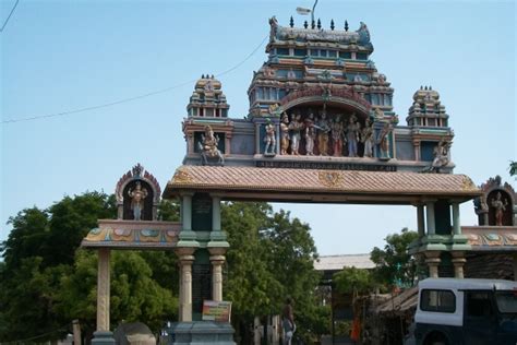 Uvari (East) Temple Front Arch in Tirunelveli Dist | Veethi