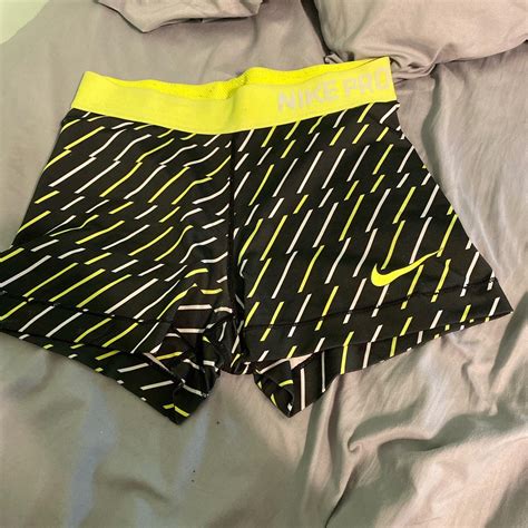 Nike pro workout shorts - Depop