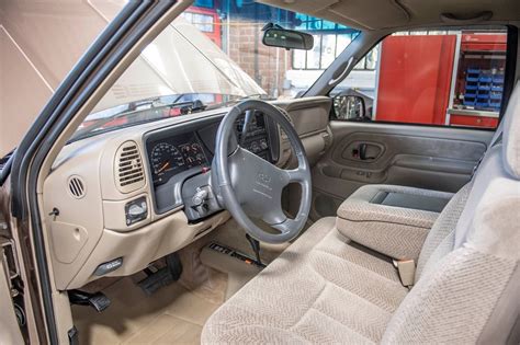 Pristine 1997 Chevy Silverado Z71 Gets Alpine Audio System