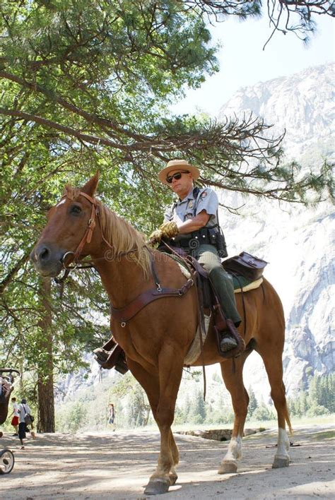 Yosemite National Park Ranger Editorial Stock Image - Image of travel, national: 20674444