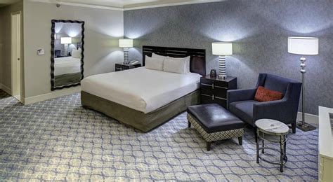 HILTON ORRINGTON/EVANSTON - Updated 2024 Prices & Hotel Reviews (IL)