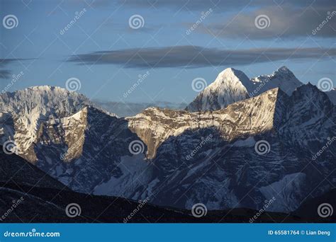 Himalayan sunrise stock photo. Image of dawn, mountain - 65581764