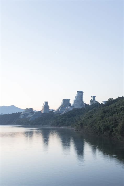 Huangshan Mountain Village / MAD Architects | ArchDaily