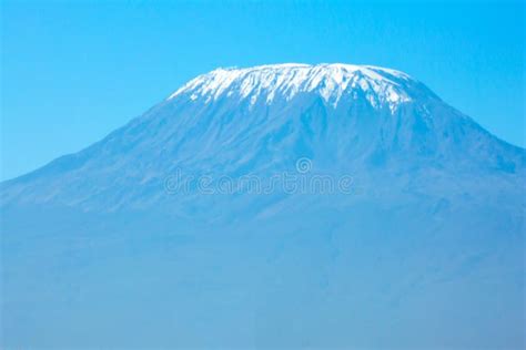 Mount Kilimanjaro with a Snow Cap Stock Photo - Image of unesco, amboseli: 267923030