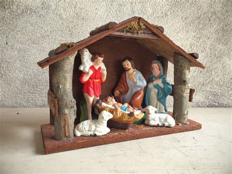 Vintage Nativity Set with Manger or Stable, Nativity Scene Christmas Decoration