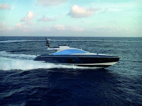 Azimut Yachts Adds Four New Models | The Extravagant