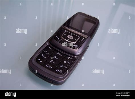 Samsung sliding SGH D900 vintage mobile phone Stock Photo - Alamy