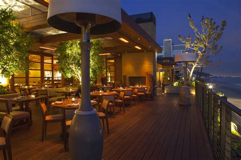 Discover the best romantic restaurants in Los Angeles