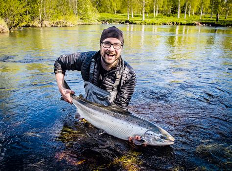 Salmon fishing in Swedish Lapland | How To Spend It