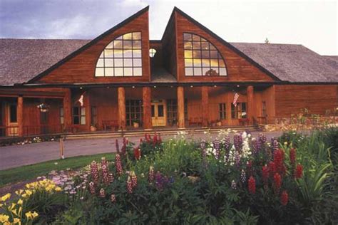 Grouse Mountain Lodge hotel at Whitefish