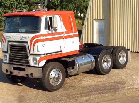 International TRANSTAR (1979) : Sleeper Semi Trucks