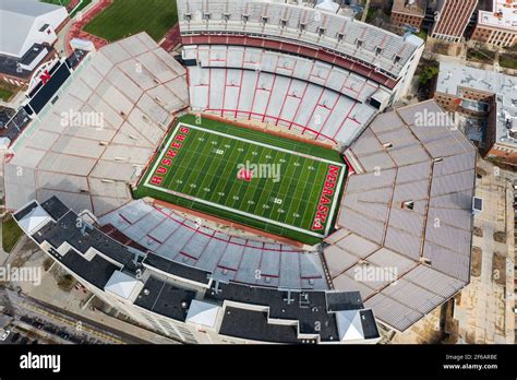 Memorial Stadium, Football Field, University of Nebraska Cornhuskers ...