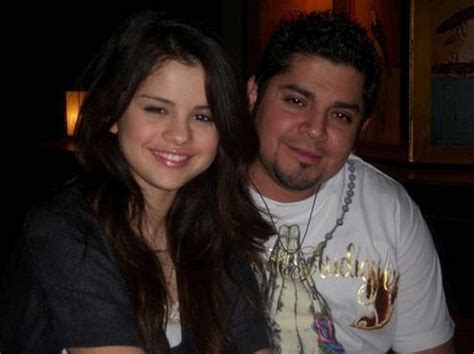 Selena gomez with her dad - Selena Gomez Photo (21178792) - Fanpop