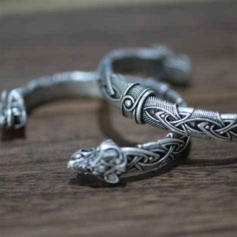 Bangle Wolf Head Viking Bracelet - Viking Style