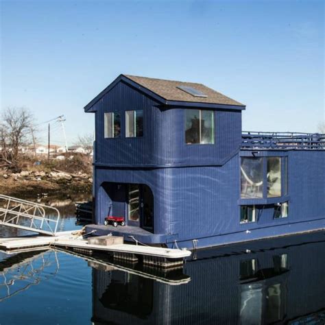 These 51 Airbnb Houseboats Are Like Living in a Floating Tiny House | The Family Handyman