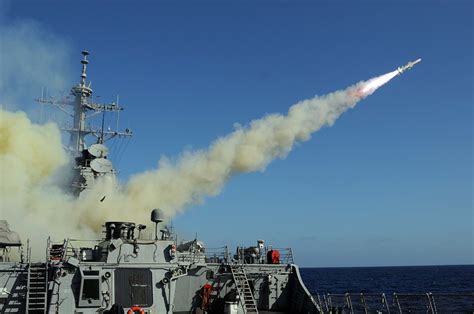 USS Mitscher (DDG 57) launches a Harpoon Missile | 101027-N-… | Flickr