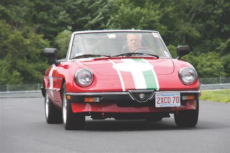 Picking the best version of the Alfa Romeo Spider | Articles | Classic Motorsports