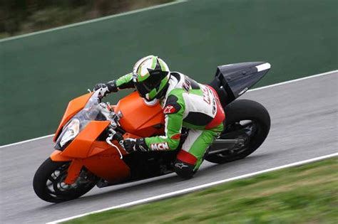 KTM RC8 (2008-2010) Review | Owner & Expert Ratings