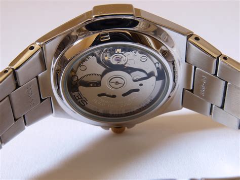 Seiko 5 Automatic Mechanical Watch SNZE30 Clear Case Back | Flickr