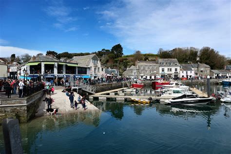 Padstow Harbour, Cornwall : r/britpics